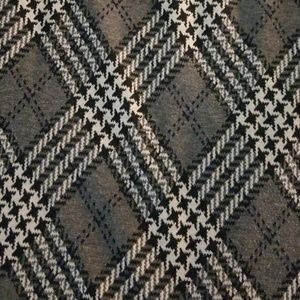Lane Bryant Skirts - LANE BRYANT GREY/BLACK/WHITE HOUNDSTOOTH SKIRT Lane Bryant Skirts - LANE BRYANT GREY/BLACK/WHITE HOUNDSTOOTH SKIRT
